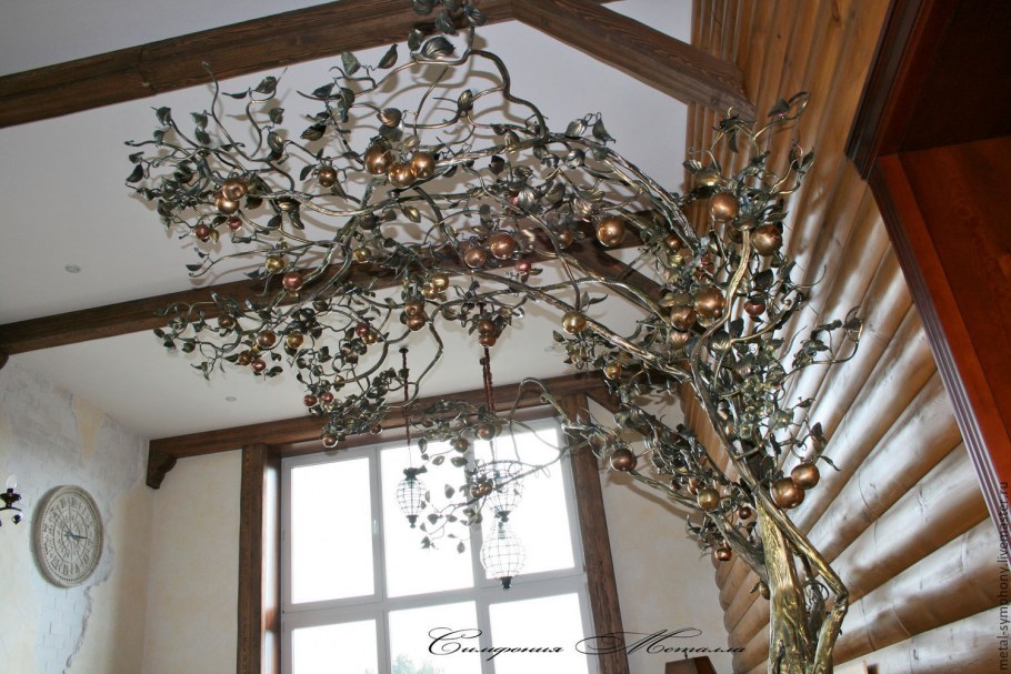 Декоративное кованое дерево