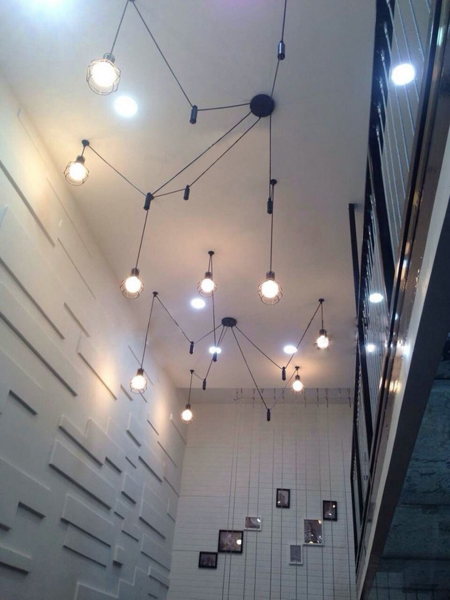 Люстра на проводах