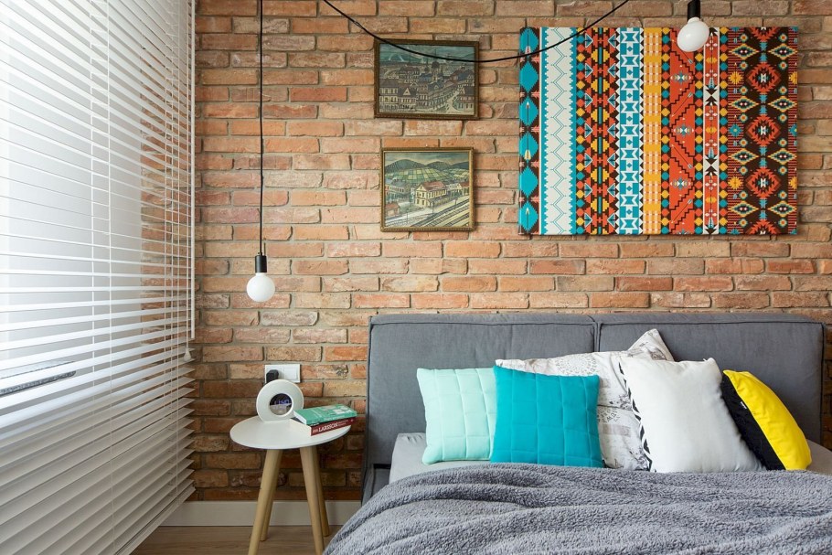 Цветной кирпич в интерьере