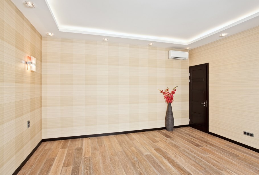 Натяжные потолки до обоев