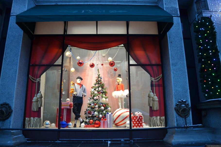 Новогодний декор витрин