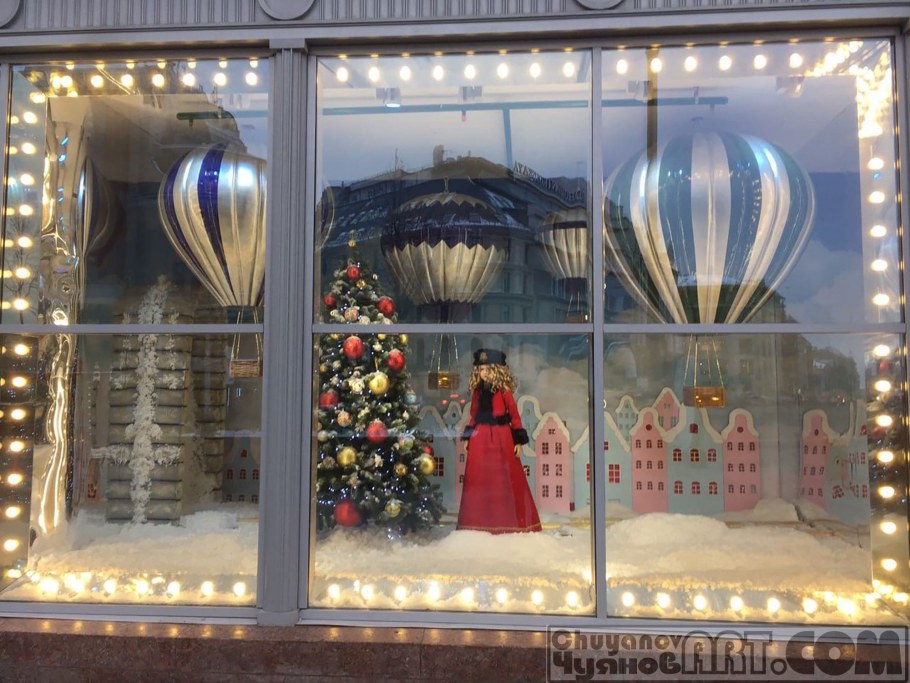 Новогоднее украшение витрин