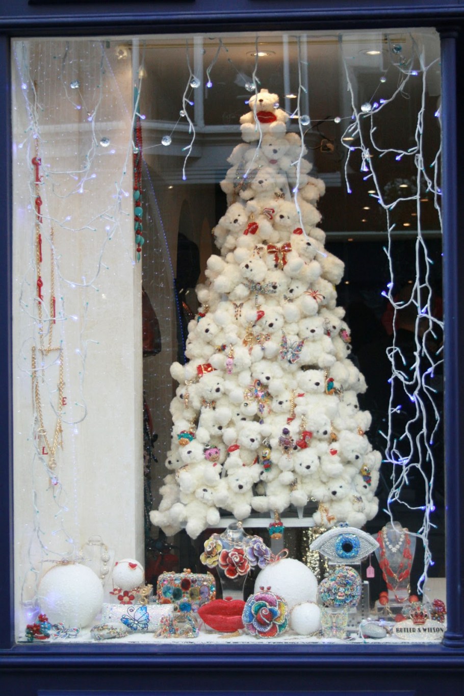 Рождественские украшения для витрин