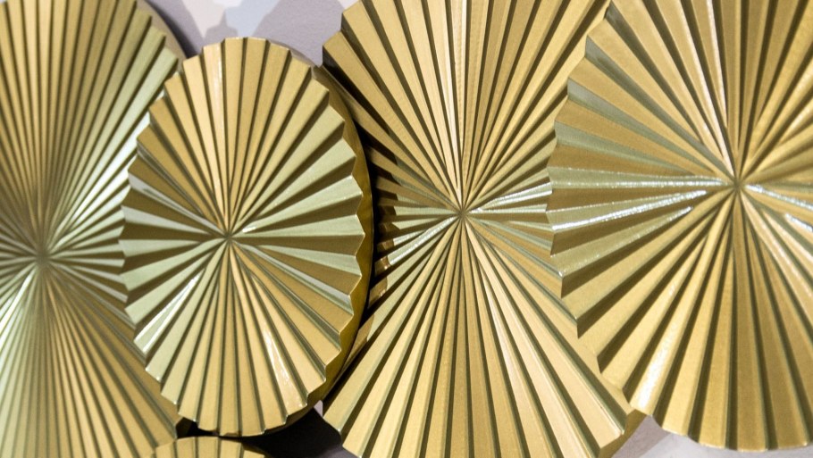 Настенное панно золото