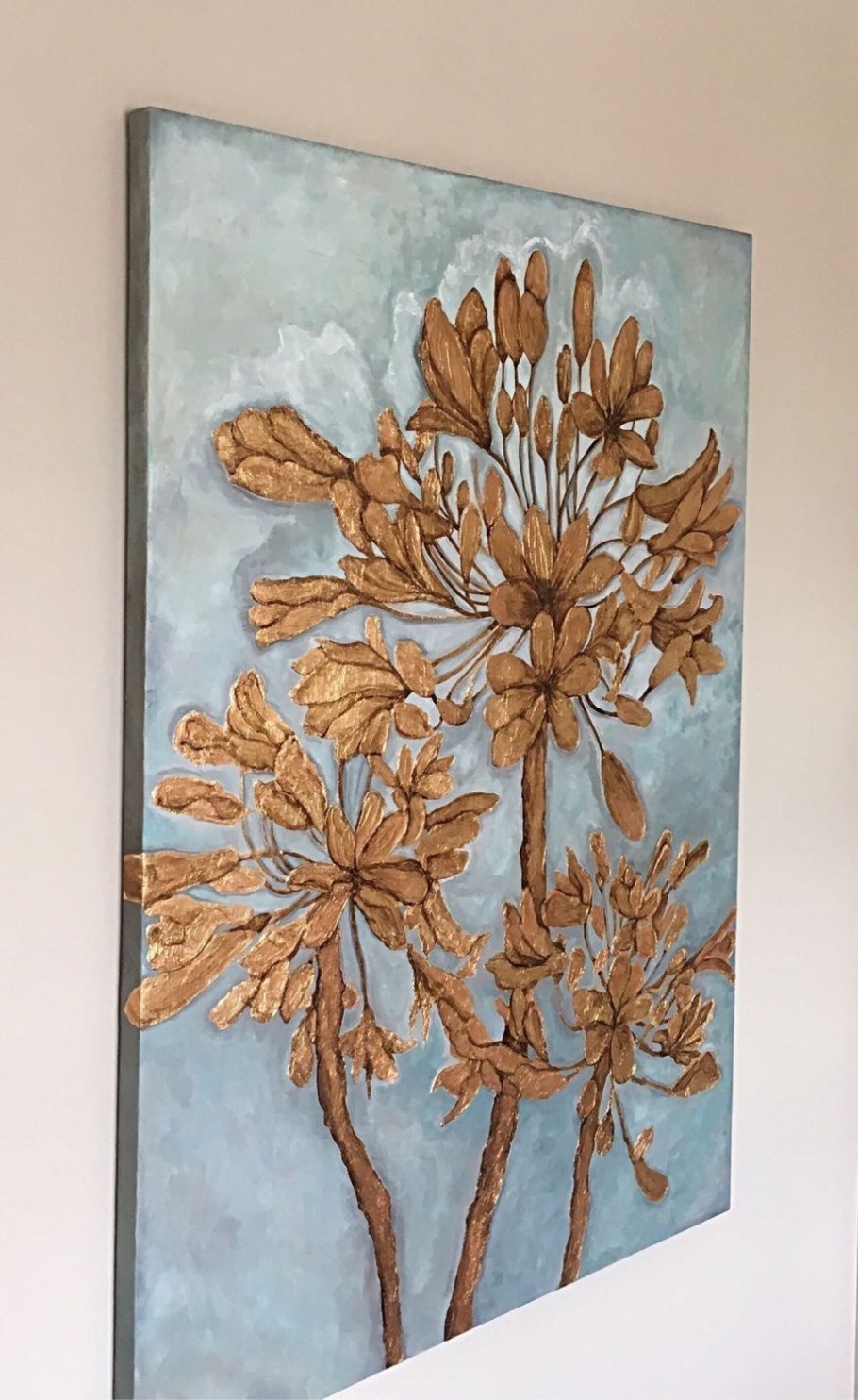 Роза с бутонами панно