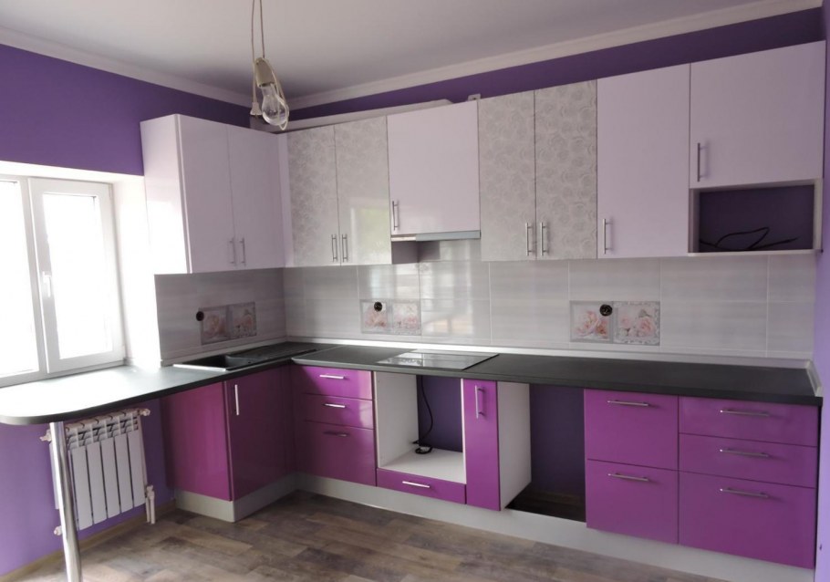 Кухня сиреневая с серым