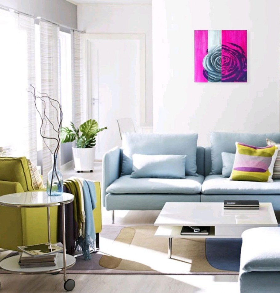 Гостиная в светло голубых тонах