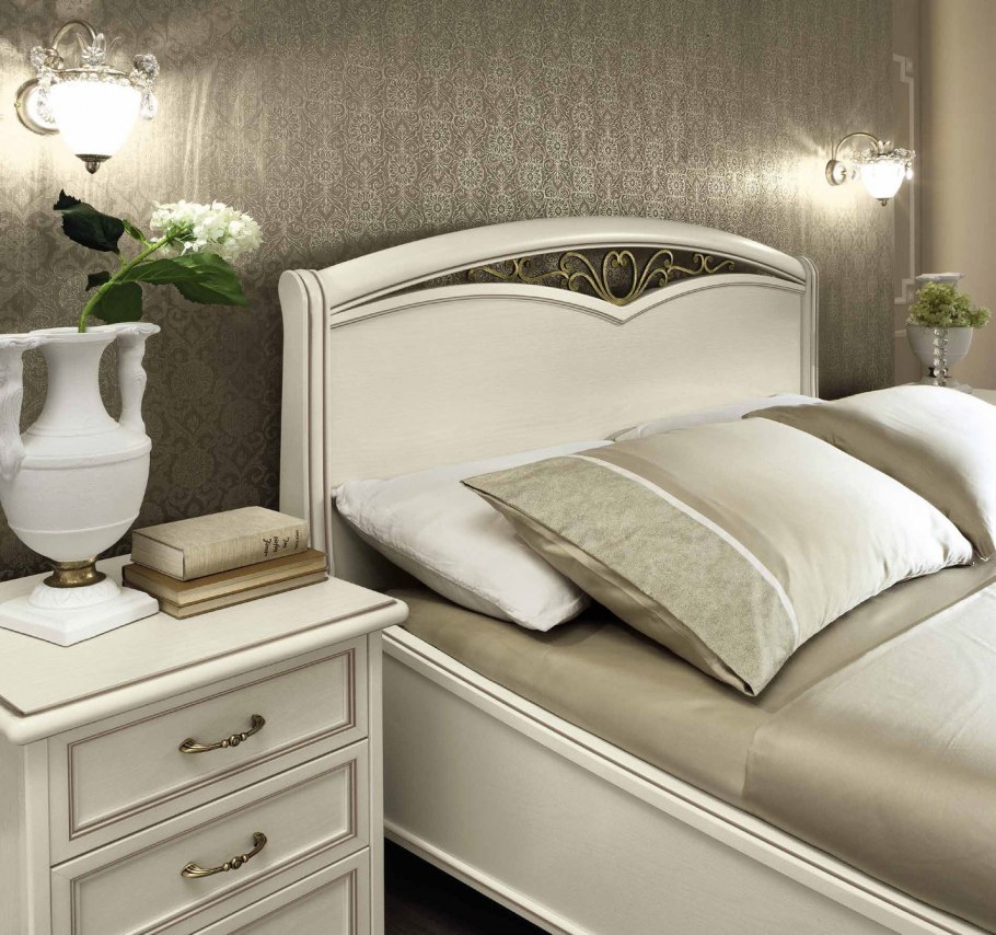 Кровать слоновая кость Виктория