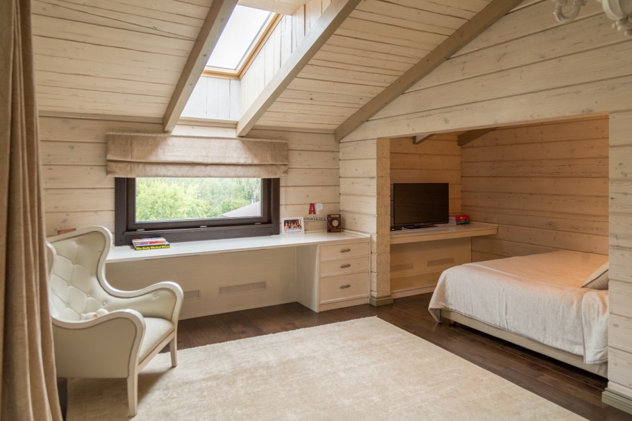 Гостиная в деревянном доме