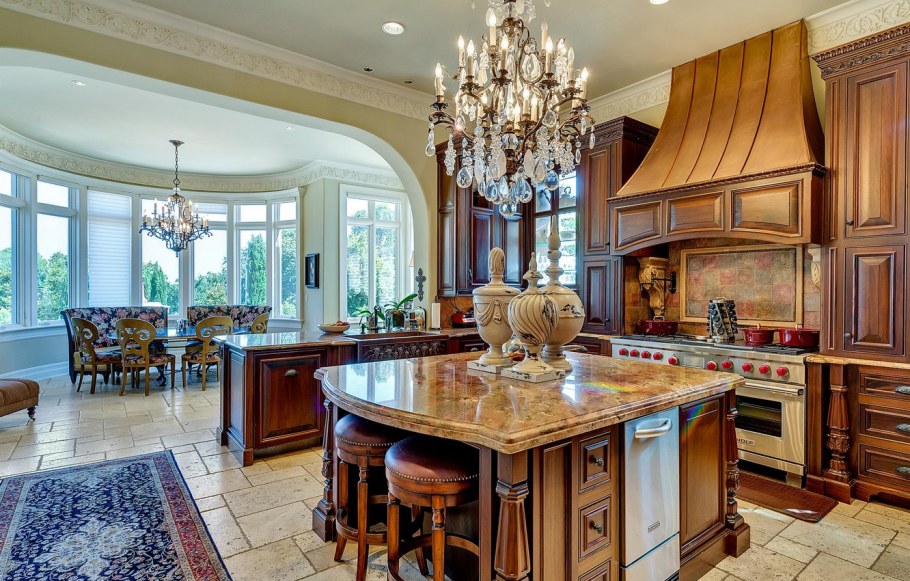 Роскошный интерьер кухни