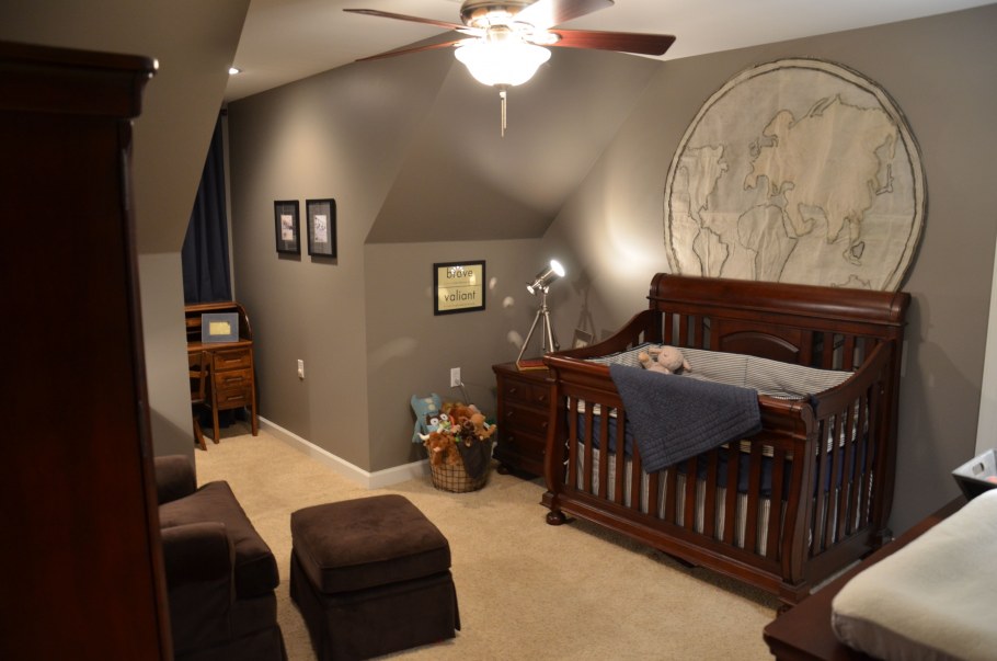 Детская в коричневых тонах