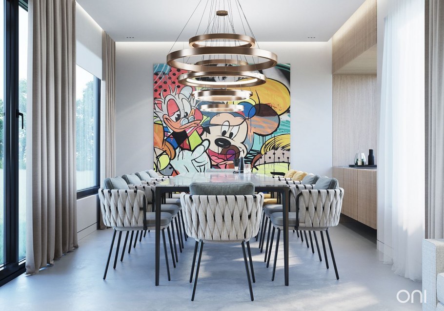 Кафе с разноцветными стульями