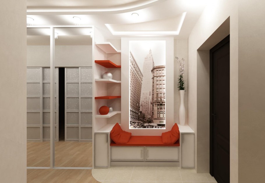 Прихожая с нишей в стене