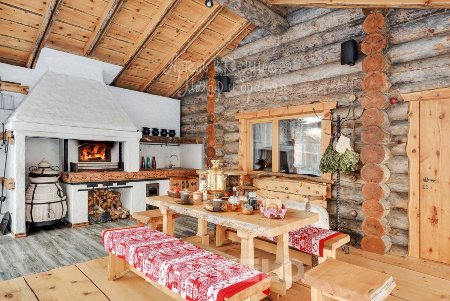 Русская печь и полати в избе