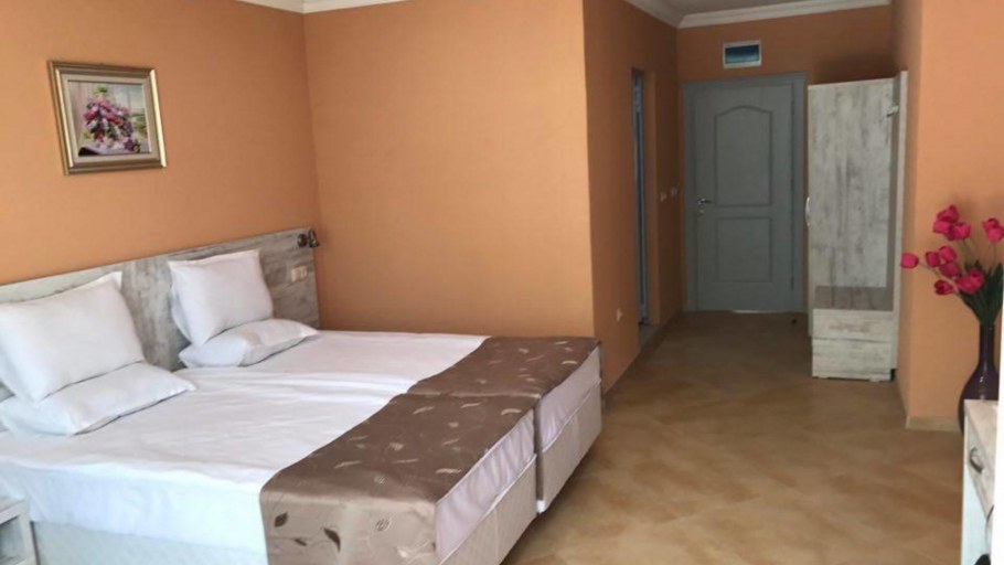 Отель Рива Солнечный берег