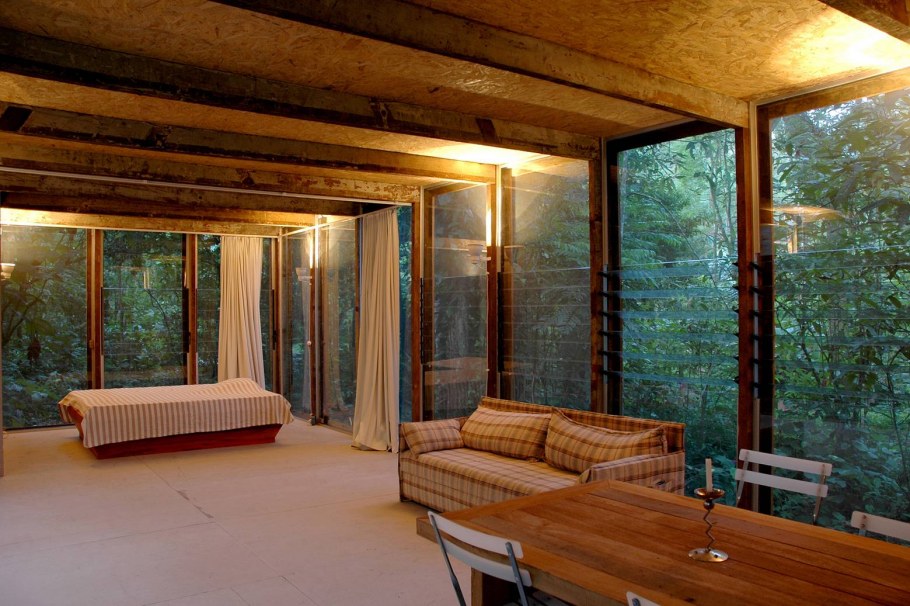 Веранда с французскими окнами