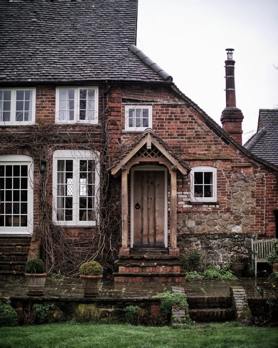 Англия Gothic Cottage