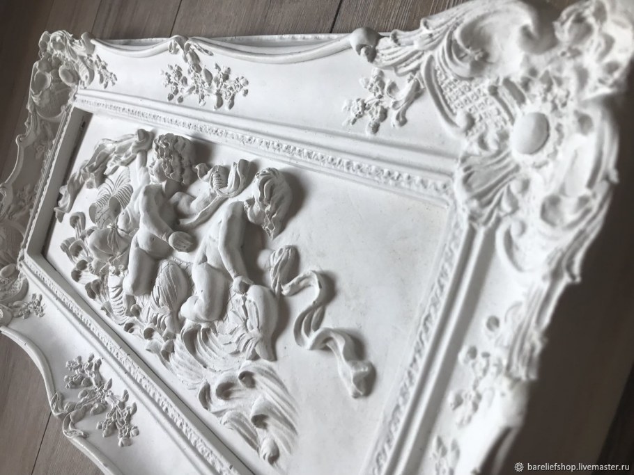 Барельеф гипсовый Центурион