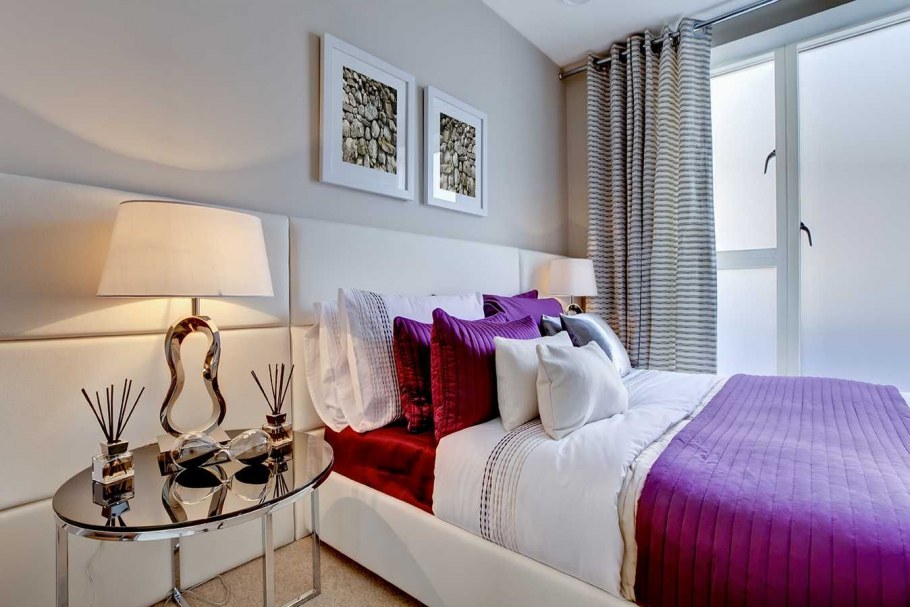 Бежево фиолетовая спальня