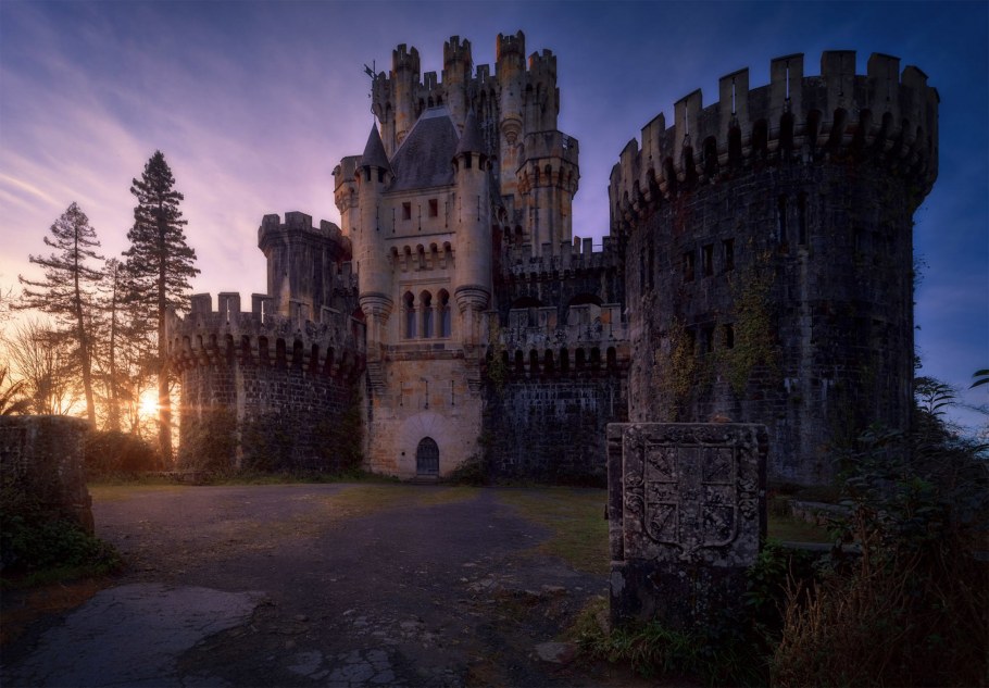 Самый красивый замок Бутрон