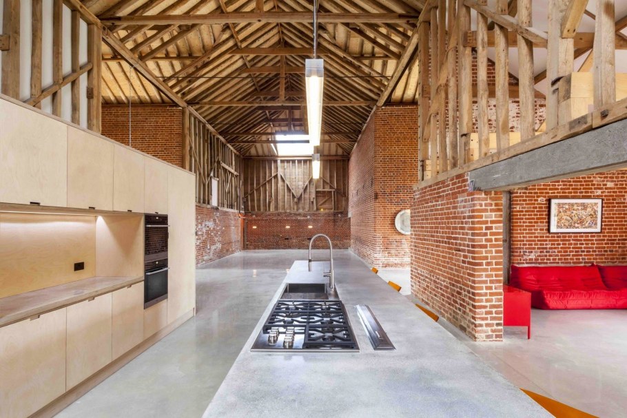 Дом-сарай Barn House