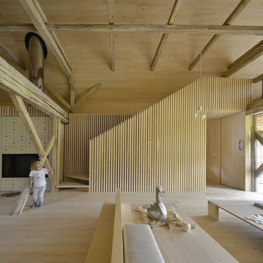 Дом в стиле амбара Barn House
