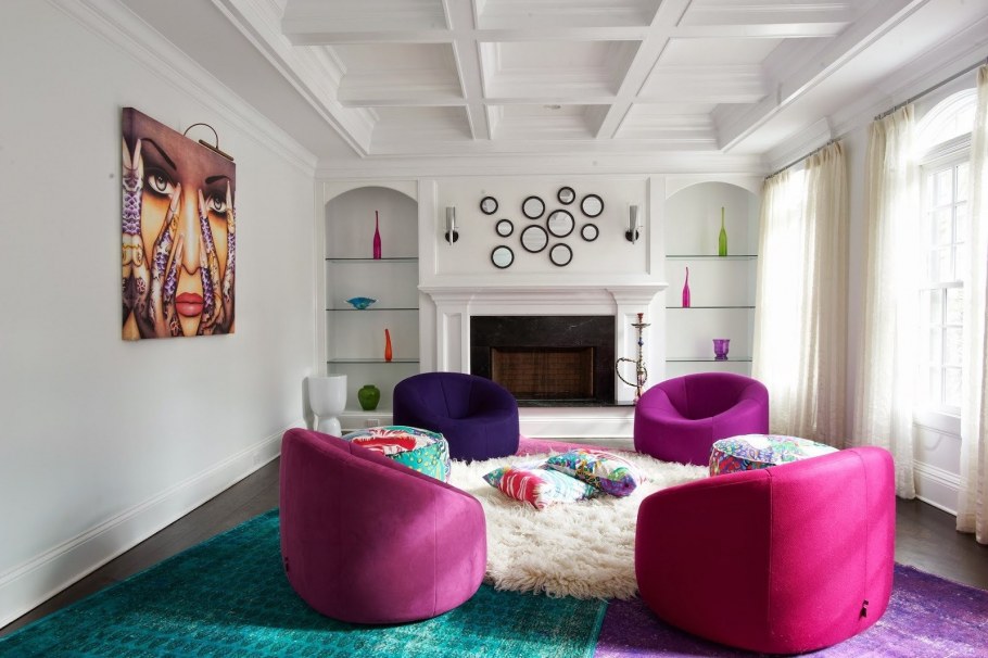 Спальня в пурпурном цвете