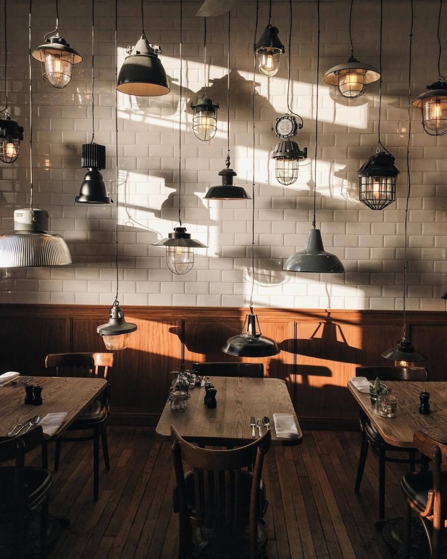 Освещение в кофейне