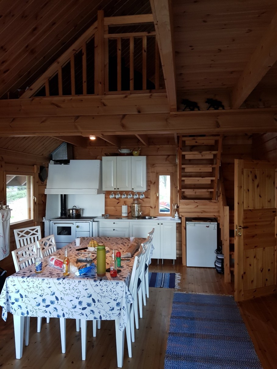 Деревенский дом изнутри