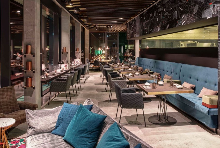 Интерьер бара в стиле лофт