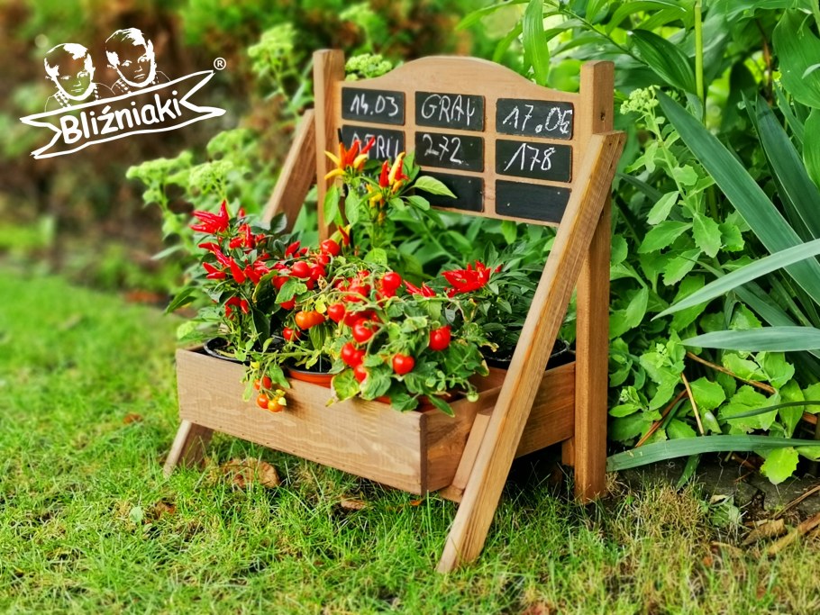 Цветочник из дерева