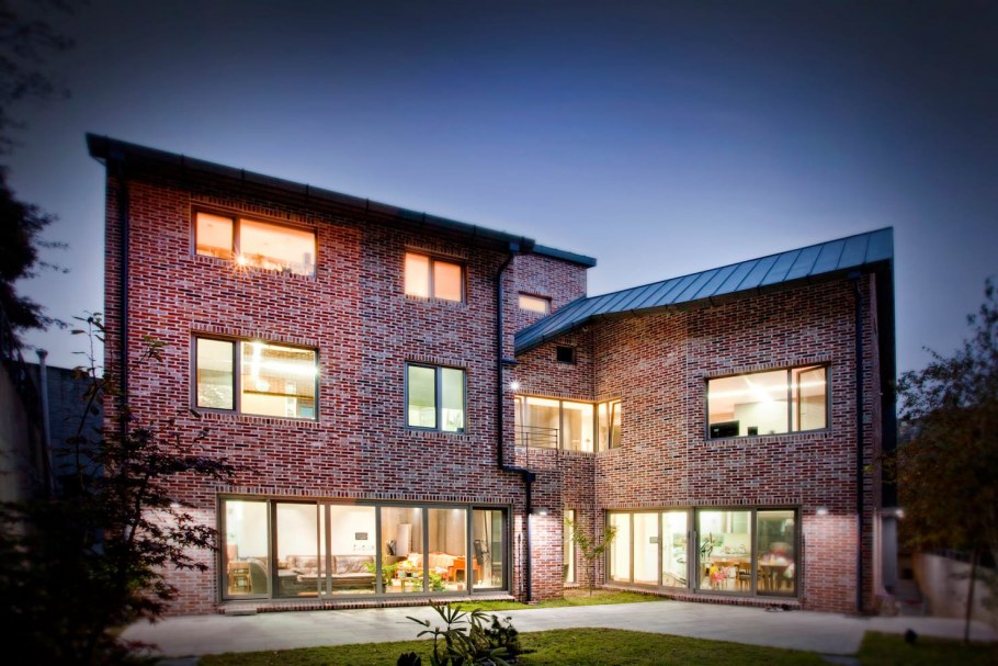 Фасад дома в стиле лофт