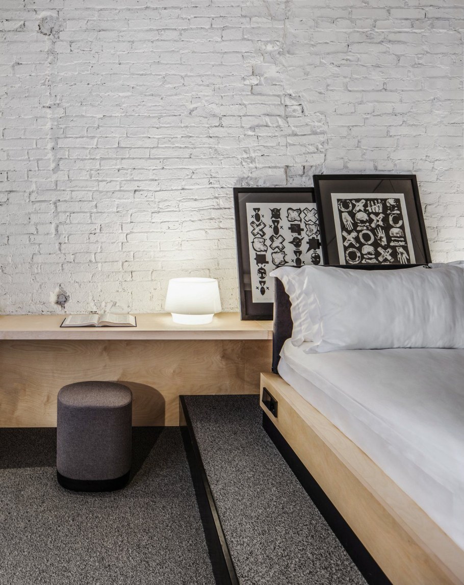 Кровать в стиле Баухауз