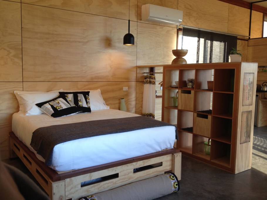 Баухауз стилььспальня