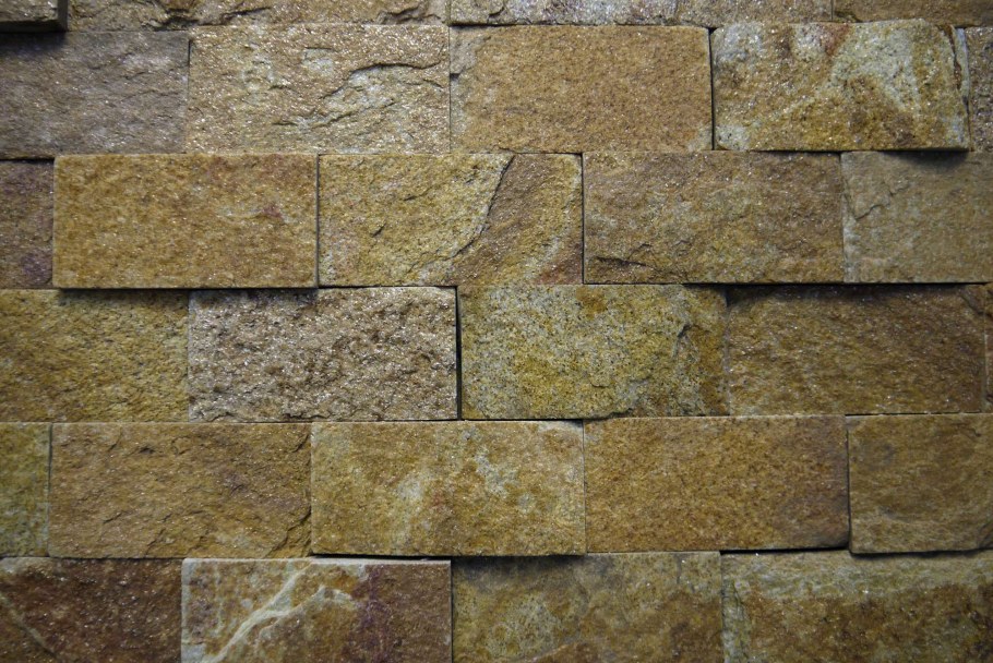 Гипсовый камень перламутровый