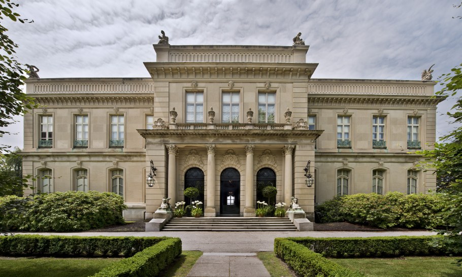 Мэншен-Хаус (Mansion House) в Москве