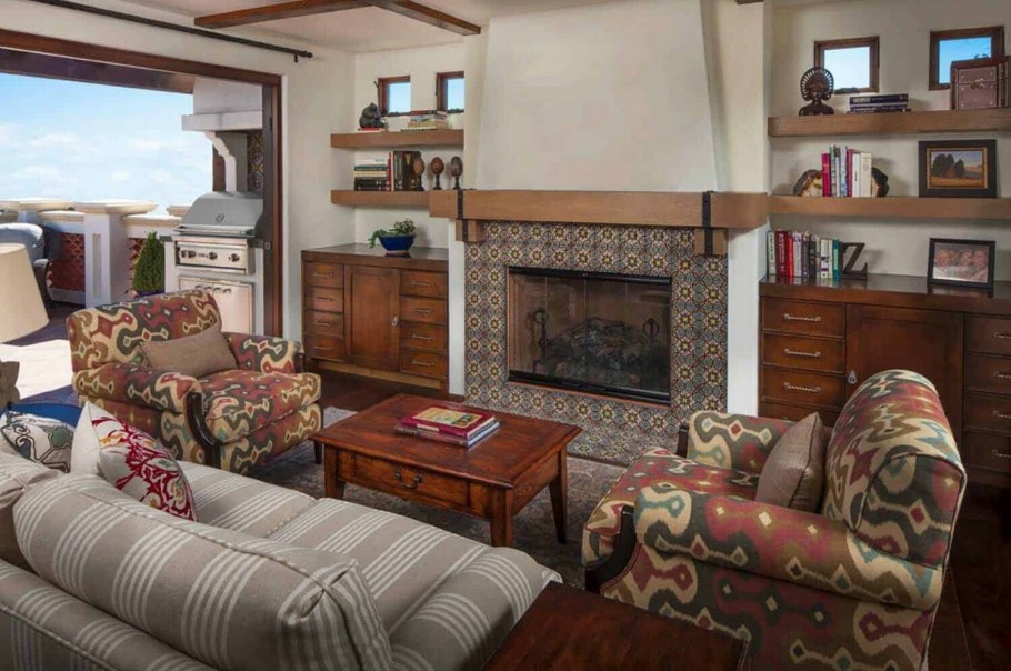 Шикарные гостиные с камином