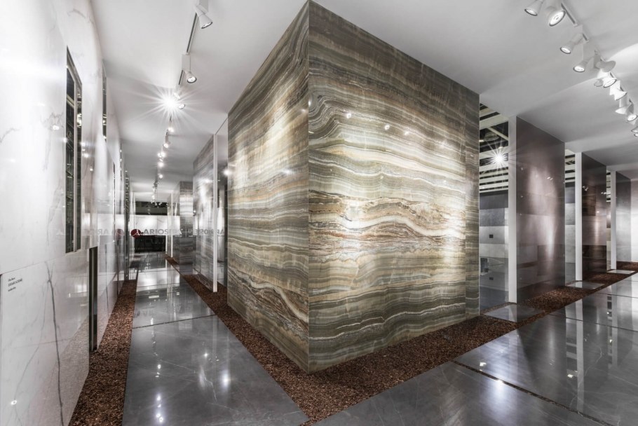 Керамогранит Paonazzo qua Granite