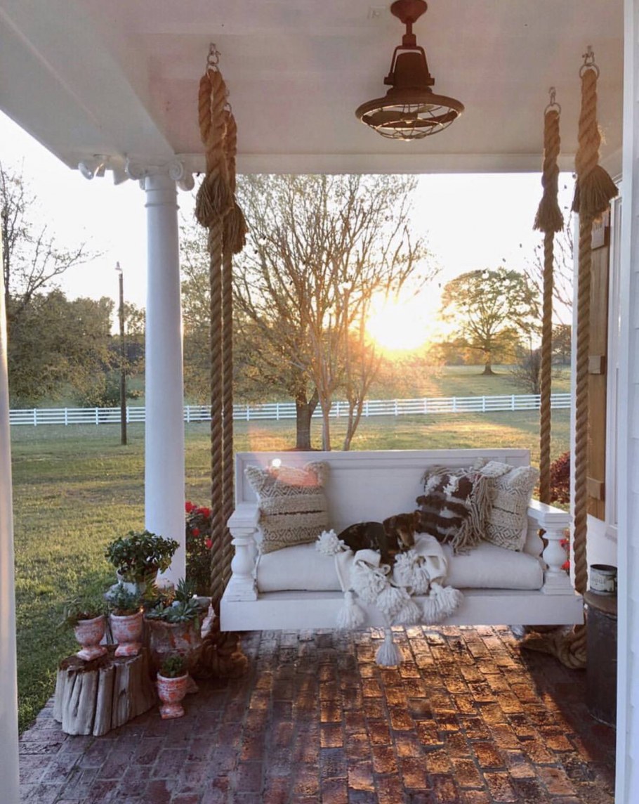 Осеннее украшение крыльца