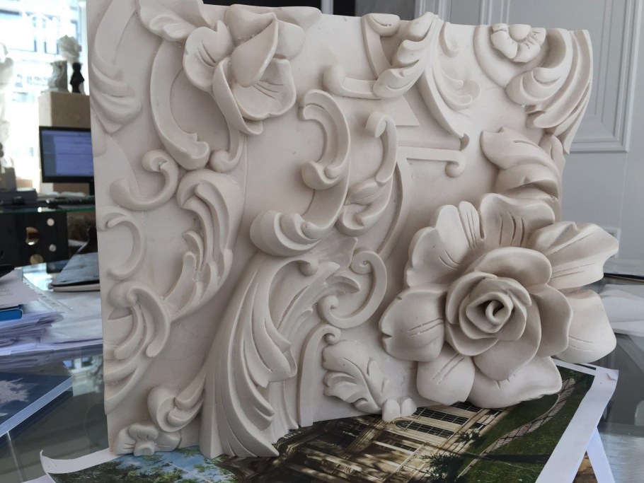 Декоративный барельеф