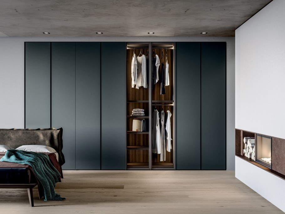 Шкаф распашной Scandica 555