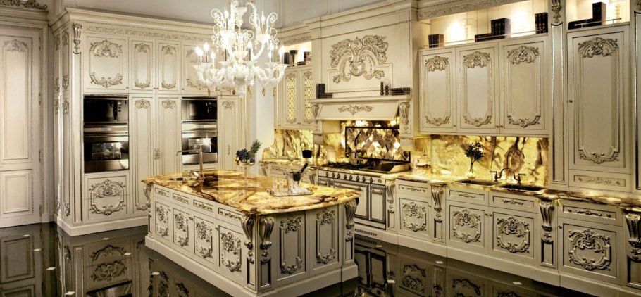 Богатая кухонная мебель