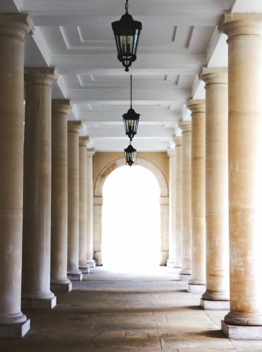 Арка с колоннами