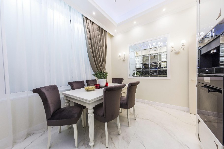 Современный интерьер квартиры в светлых тонах 2021