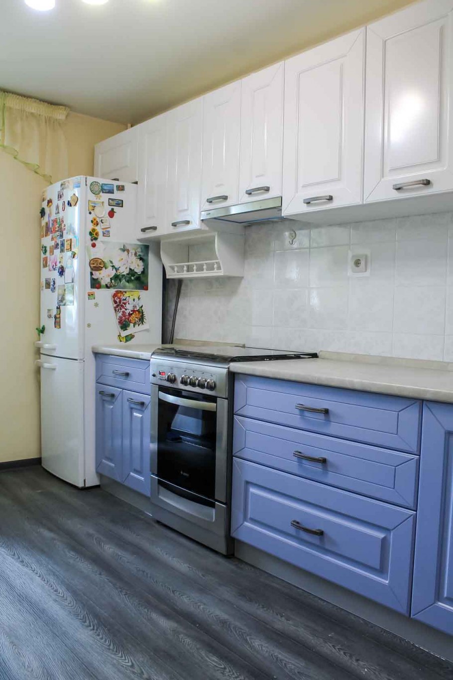 Кухонный гарнитур с отдельной плитой