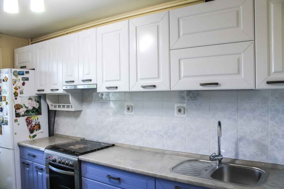 Кухонный гарнитур с отдельной плитой