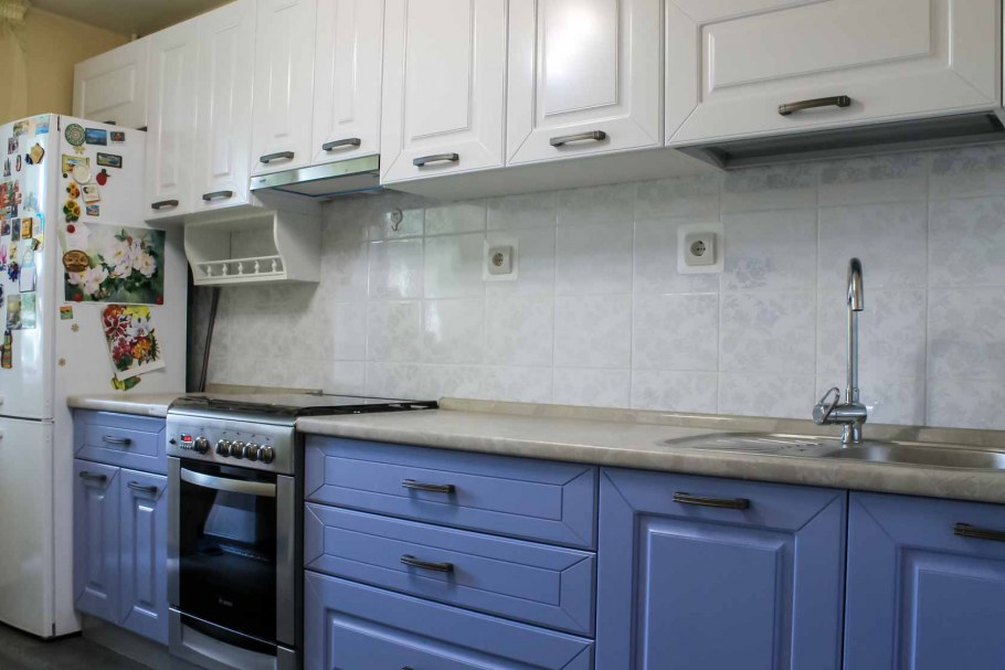 Кухонный гарнитур с отдельной плитой