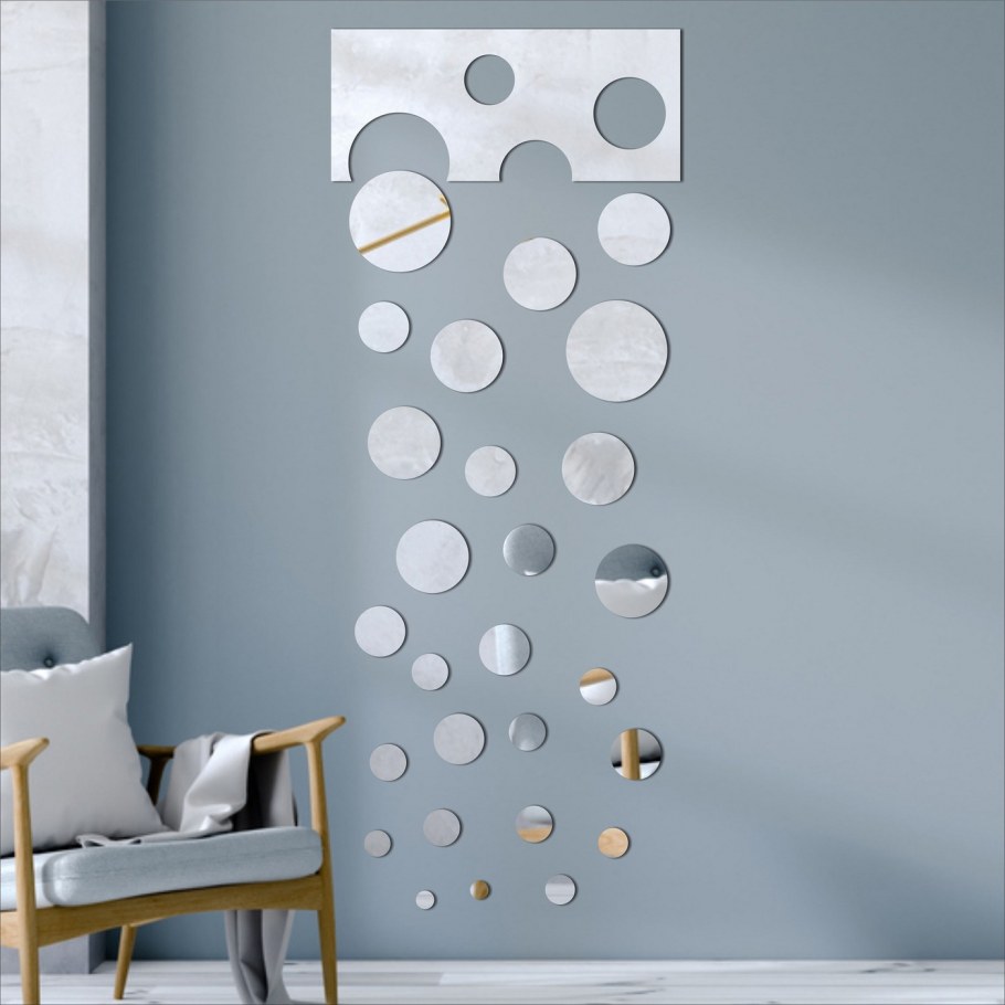 Настенное панно из зеркал