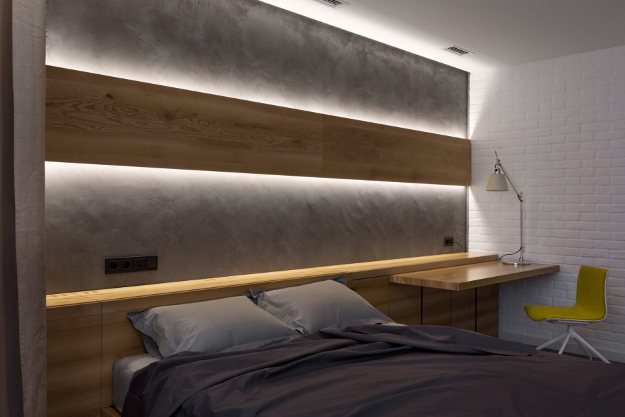 Стена с подсветкой в спальне