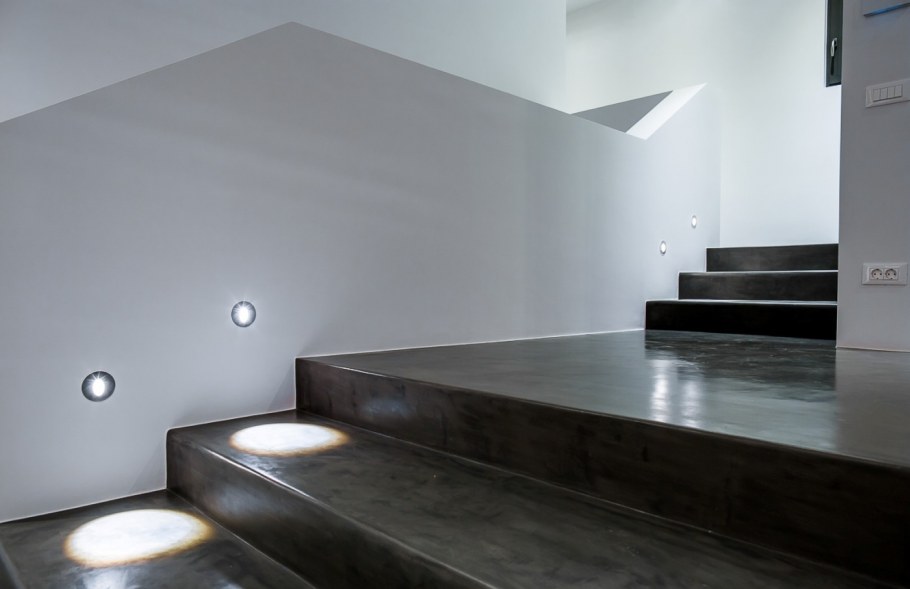 Ступени микроцемент лофт